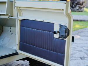 Bild 91/100 von Land Rover 88 (1968)