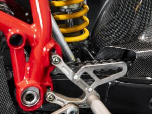 Bild 38/40 von Ducati DUMMY (2004)