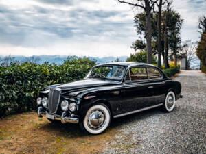 Image 38/51 of Lancia Aurelia B52 Bertone (1951)