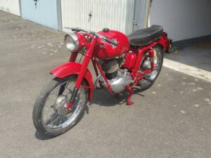 Image 3/13 of MV Agusta DUMMY (1957)