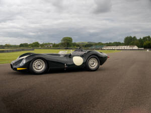 Imagen 5/29 de Lister Knobbly (2021)