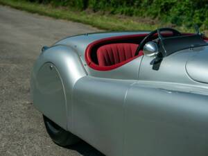 Image 28/50 de Jaguar XK 120 OTS (1951)