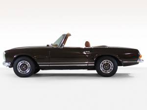 Image 2/19 of Mercedes-Benz 280 SL (1971)