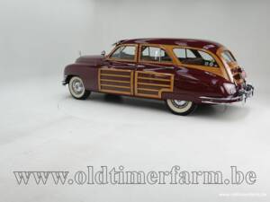 Image 4/15 de Packard Eight Station Sedan (1947)