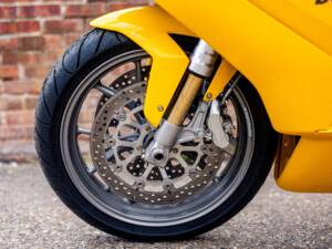 Immagine 10/30 di Ducati DUMMY (2004)