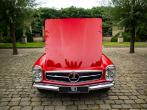 Image 24/54 de Mercedes-Benz 280 SL (1968)