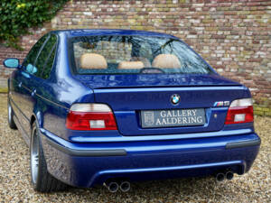 Immagine 44/50 di BMW M5 (2002)