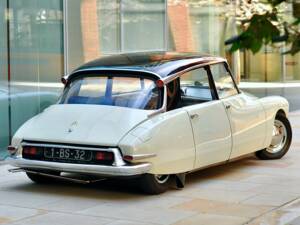 Afbeelding 54/77 van Citroën DS 19 (1958)