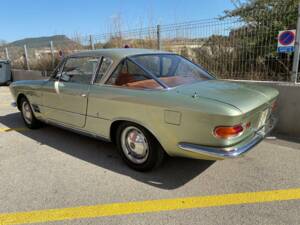 Image 4/5 of FIAT 2300 S Coupe (1967)