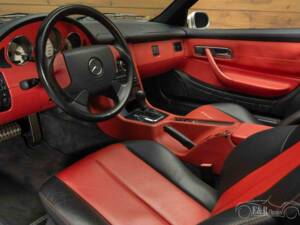 Immagine 11/19 di Mercedes-Benz SLK 230 Kompressor (1999)