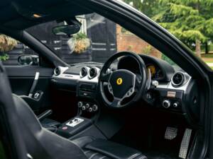 Image 4/23 of Ferrari 612 Scaglietti (2005)