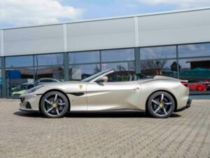 Image 6/44 of Ferrari Portofino M (2022)