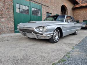 Imagen 3/43 de Ford Thunderbird Landau Coupe (1965)