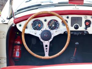 Image 6/56 of MG MGA 1500 (1957)