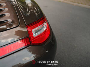 Image 22/46 of Porsche 911 Carrera 4S (2011)