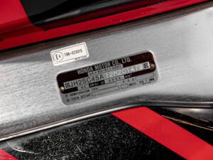 Image 13/34 of Honda DUMMY (2002)