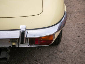 Afbeelding 17/45 van Jaguar E-Type V12 (1973)