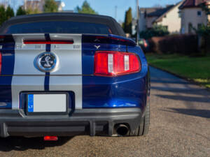 Image 11/99 of Ford Mustang Shelby GT 500 (2012)