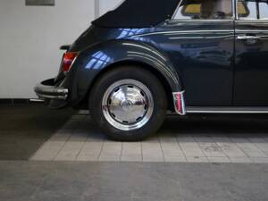 Image 31/34 of Volkswagen Coccinelle 1303 LS (1974)