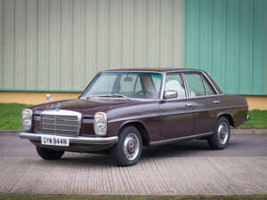 Bild 8/30 von Mercedes-Benz 200 (1974)