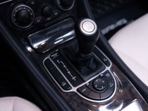 Image 16/43 of Mercedes-Benz SL 55 AMG (2007)