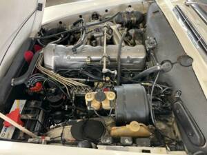 Image 18/20 of Mercedes-Benz 250 SL (1967)