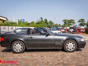 Imagen 6/34 de Mercedes-Benz 500 SL (1992)