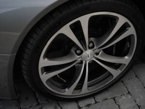 Imagen 38/50 de Aston Martin V12 Vantage (2012)