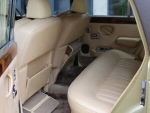 Image 23/37 of Rolls-Royce Silver Shadow II (1978)