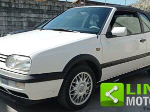 Immagine 1/10 di Volkswagen Golf III Cabrio 1.6 (1997)