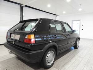 Bild 4/15 von Volkswagen Golf II GTi 1.8 (1990)