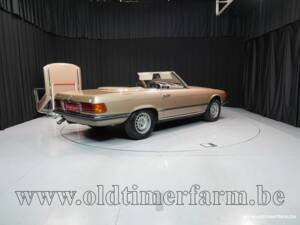 Afbeelding 2/15 van Mercedes-Benz 350 SL (1972)