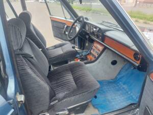 Bild 5/12 von FIAT 130 &#x2F; 3200 (1973)