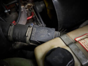 Bild 79/98 von Volvo 244 DL (1975)