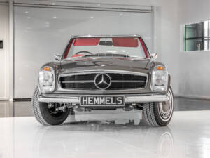 Immagine 5/21 di Mercedes-Benz 280 SL (1969)