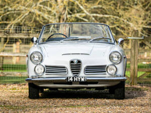 Image 6/50 of Alfa Romeo 2600 Spider (1963)