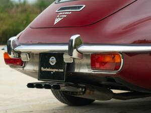 Imagen 34/50 de Jaguar E-Type V12 (2+2) (1972)