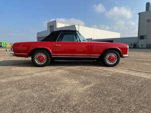 Image 19/54 de Mercedes-Benz 280 SL (1968)