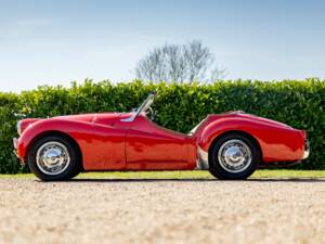 Image 2/50 of Triumph TR 3 (1956)