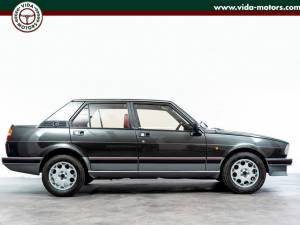 Image 3/34 of Alfa Romeo Giulietta 2.0 Turbodelta (1984)