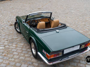 Image 21/53 de Triumph TR 6 (1969)