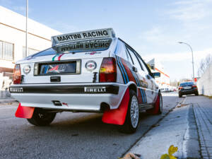 Image 19/26 of Lancia Delta 1.5 LX (1992)