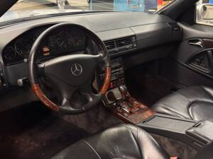 Image 5/25 of Mercedes-Benz SL 320 (1999)