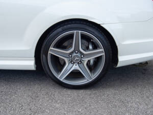 Image 22/25 of Mercedes-Benz C 63 AMG (2012)