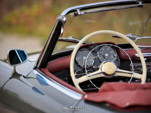 Image 32/59 of Mercedes-Benz 190 SL (1958)