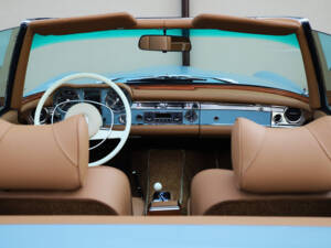 Afbeelding 22/40 van Mercedes-Benz 280 SL (1970)
