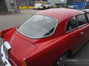 Imagen 29/68 de Alfa Romeo Giulietta Sprint 1300 (1965)