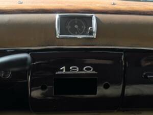 Image 33/50 of Mercedes-Benz 190 SL (1955)