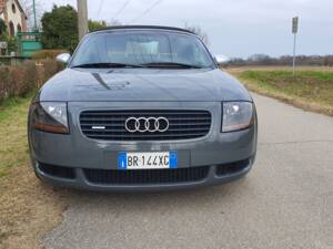 Immagine 2/15 di Audi TT 1.8 T quattro (2001)