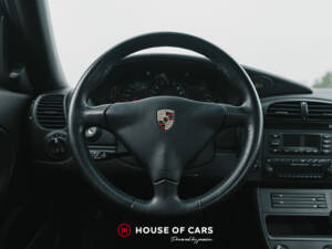 Image 20/39 of Porsche 911 Carrera (2002)